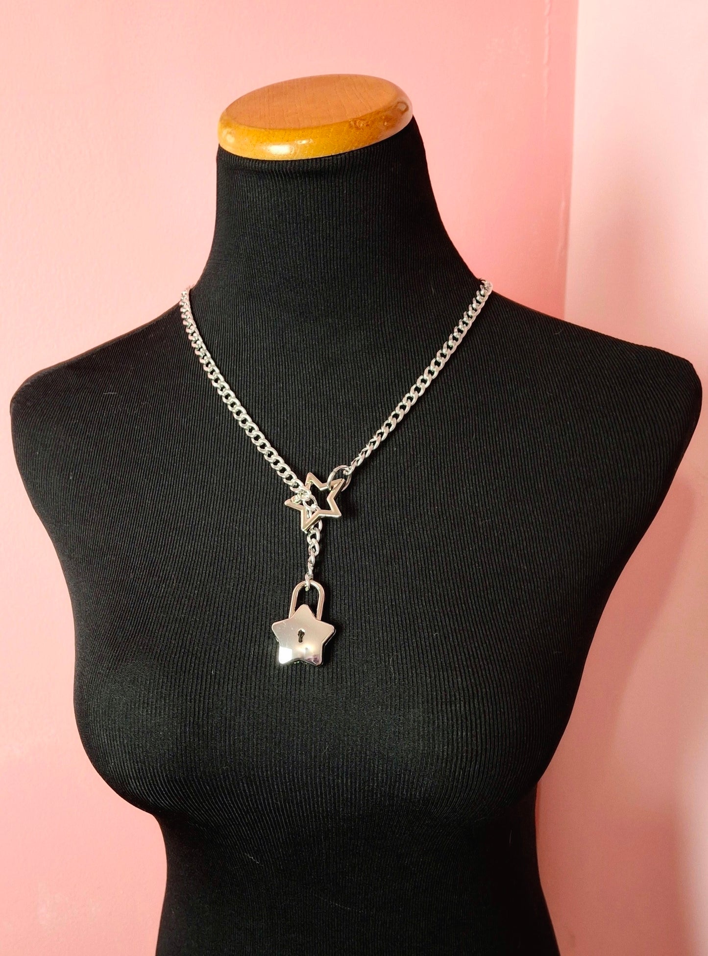 Star lock slip chain necklace leash