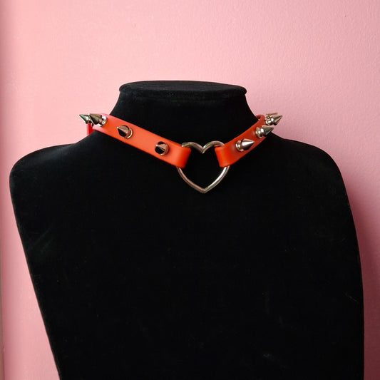 Heart choker red faux leather RTS