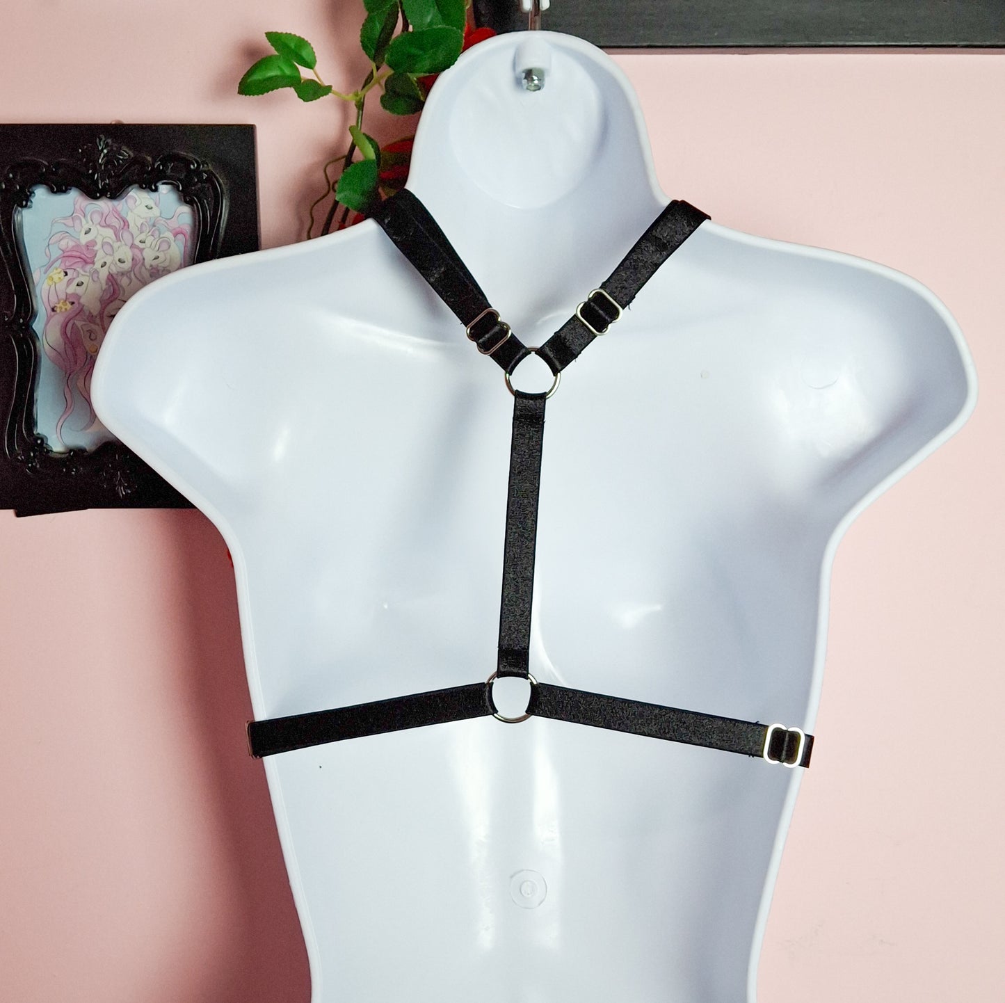Pallas chest harness optional spikes