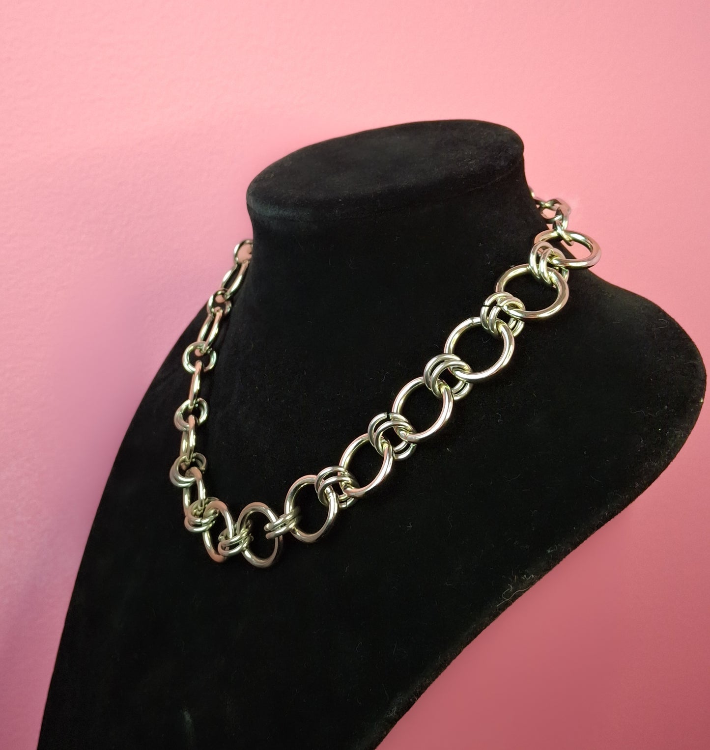 Chainmail choker necklace