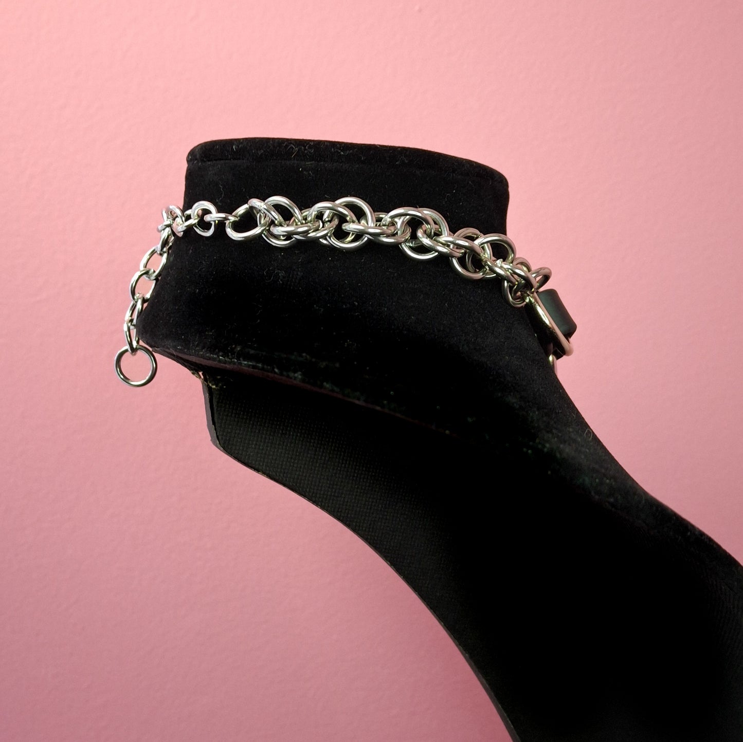Trinity chainmaille choker necklace
