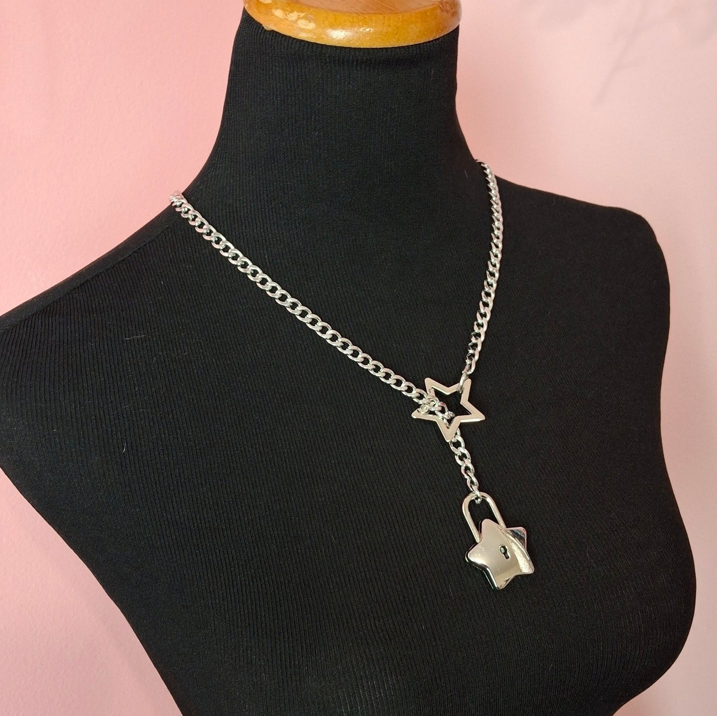 Star lock slip chain necklace leash