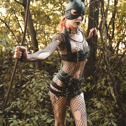 Saturn harness belt faux or leather